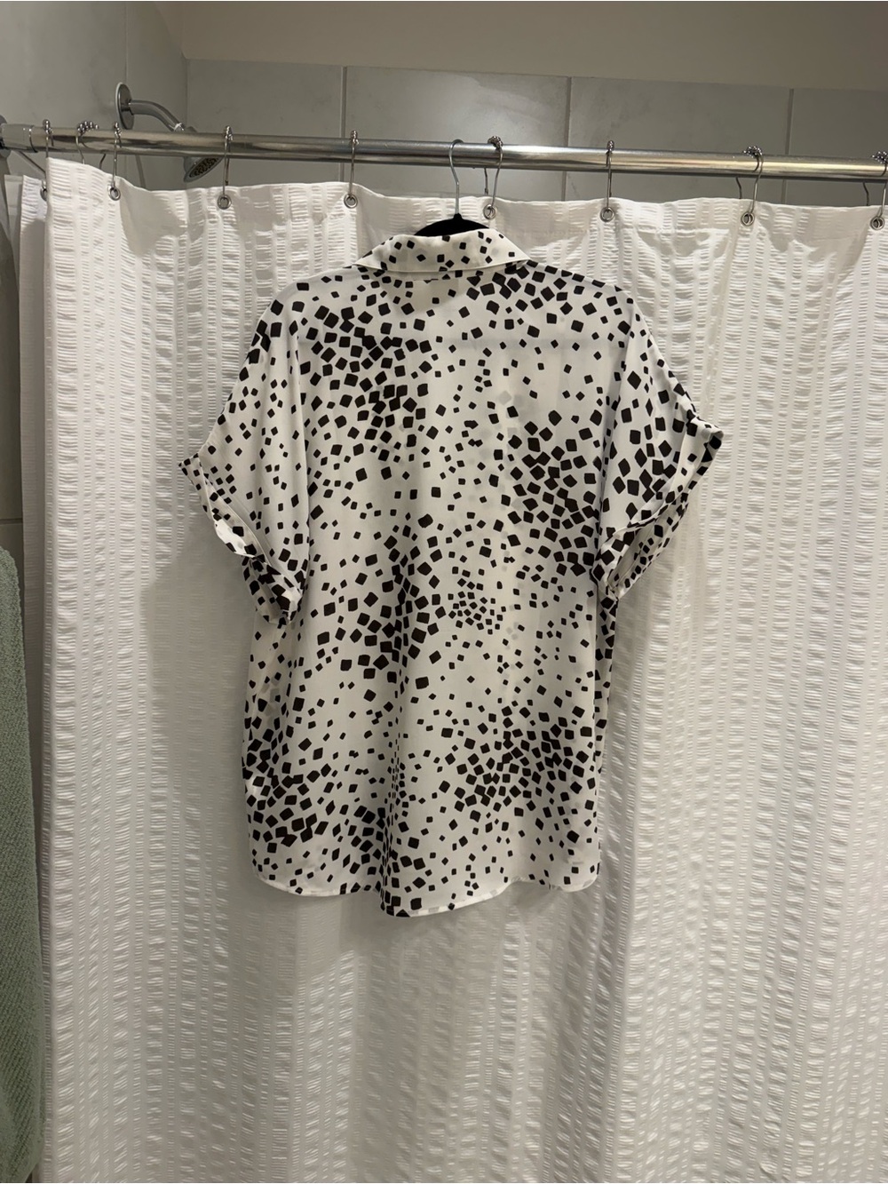 CAbi White and Black Replay Top - Picture 4 of 6
